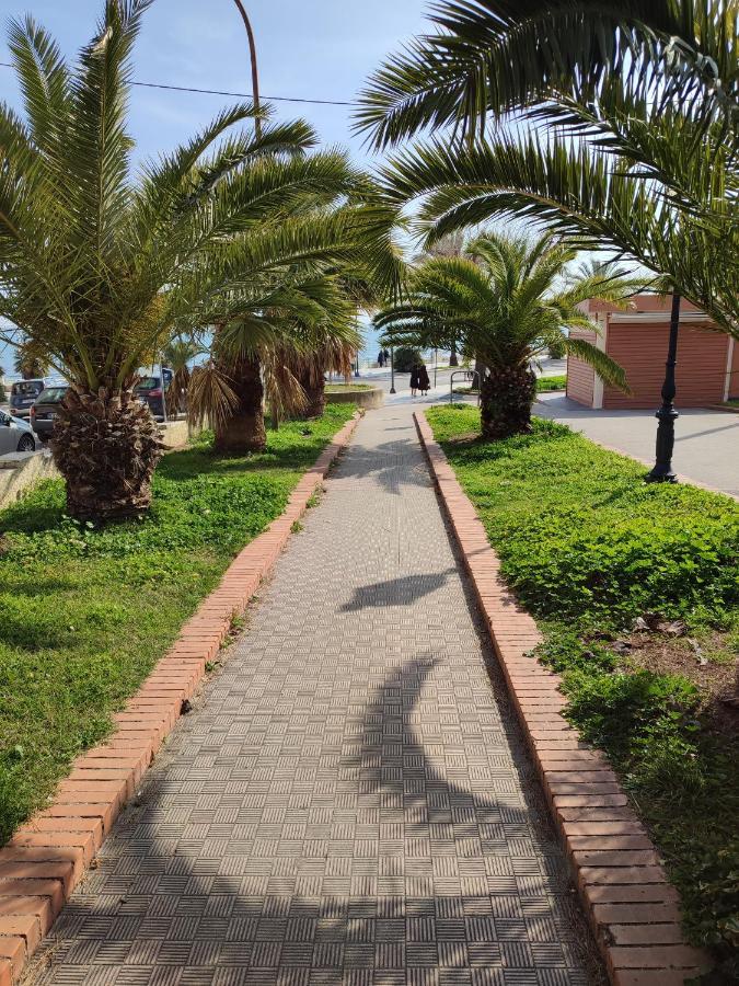 Appartamento Dimora Della Marchesa - Al Duomo Manfredonia Esterno foto