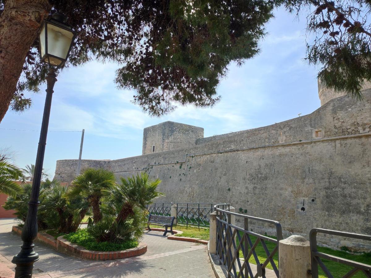 Appartamento Dimora Della Marchesa - Al Duomo Manfredonia Esterno foto