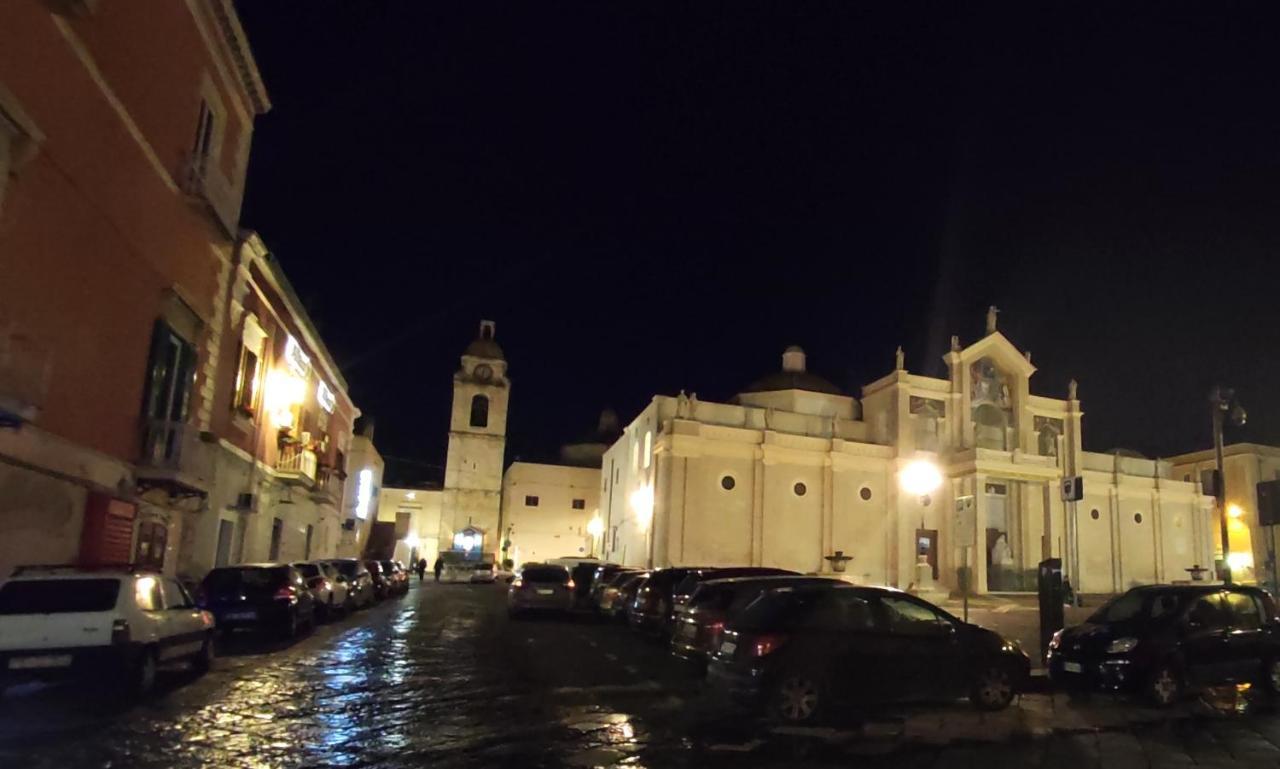 Appartamento Dimora Della Marchesa - Al Duomo Manfredonia Esterno foto